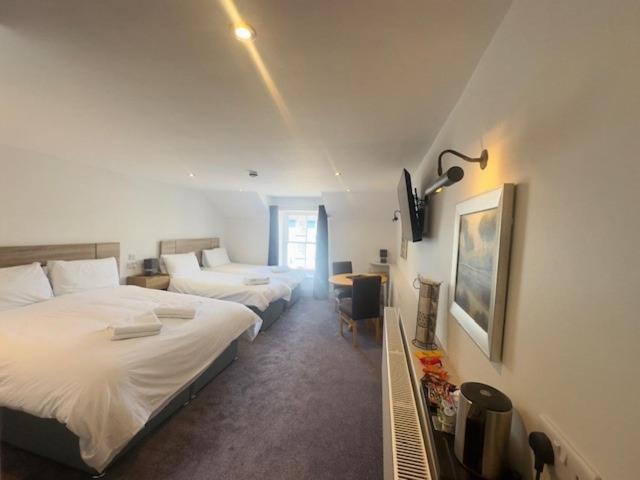 The White Lion Hotel มาฮันเล็ธ ภายนอก รูปภาพ